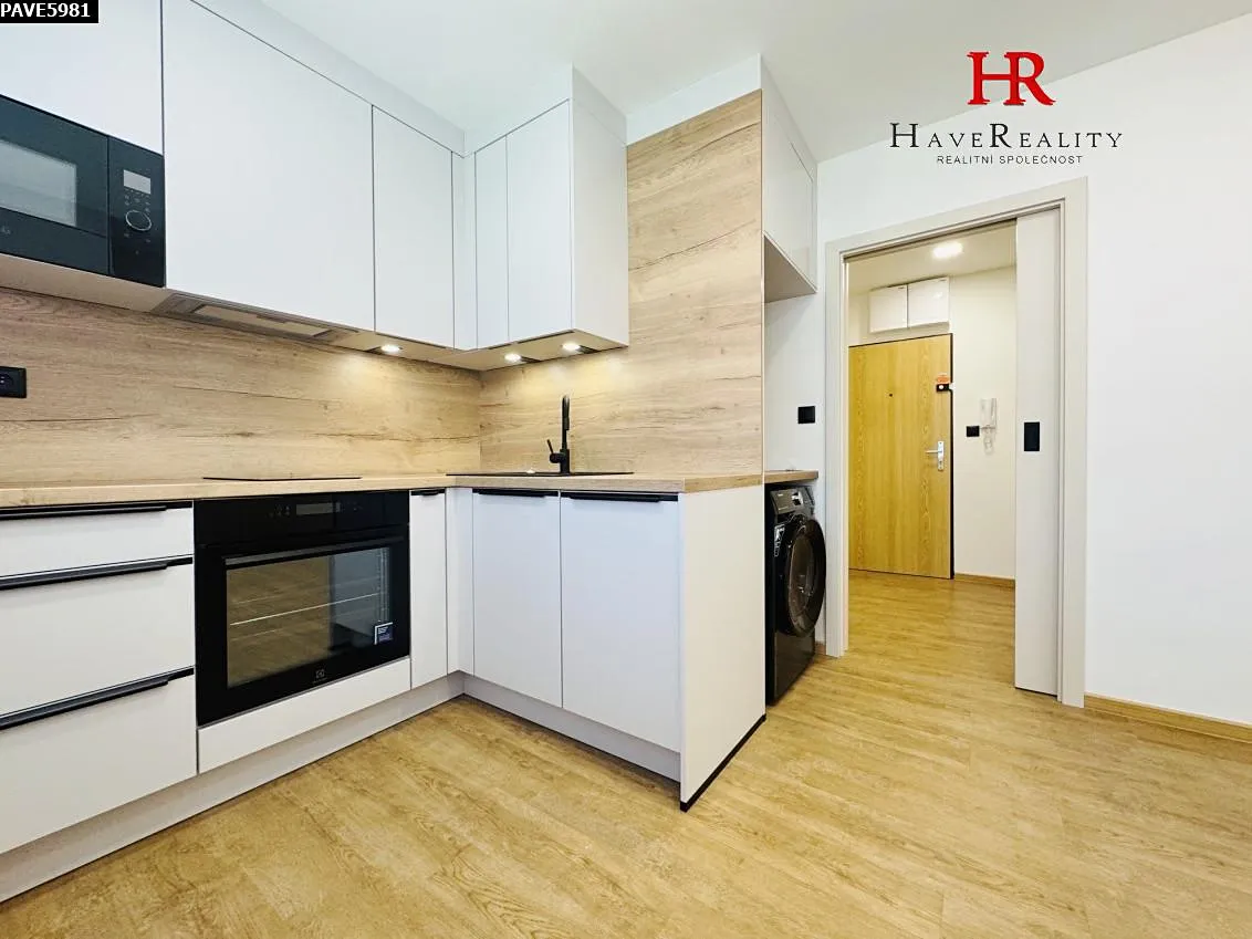 Pronájem bytu 1+kk 36 m²